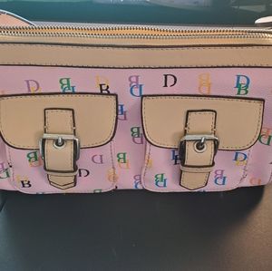 Dooney and bourke purse